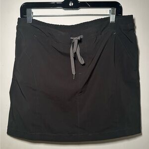 Eddie Bauer Black Active Gorpcore Preppy Travel Skort Size M